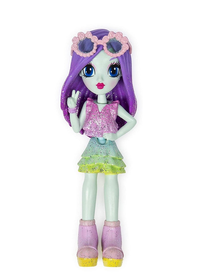 SPIN MASTER - Hook Style Girl Doll - Image 1