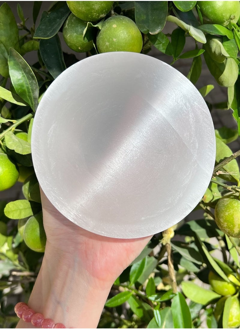 Generic - TheraLuma Hand-Carved White Selenite Bowl – 9 cm (3.5"), 10 cm (4"), 12 cm (4.7") | Natural Gemstone Dish for Serenity & Balance - Image 1