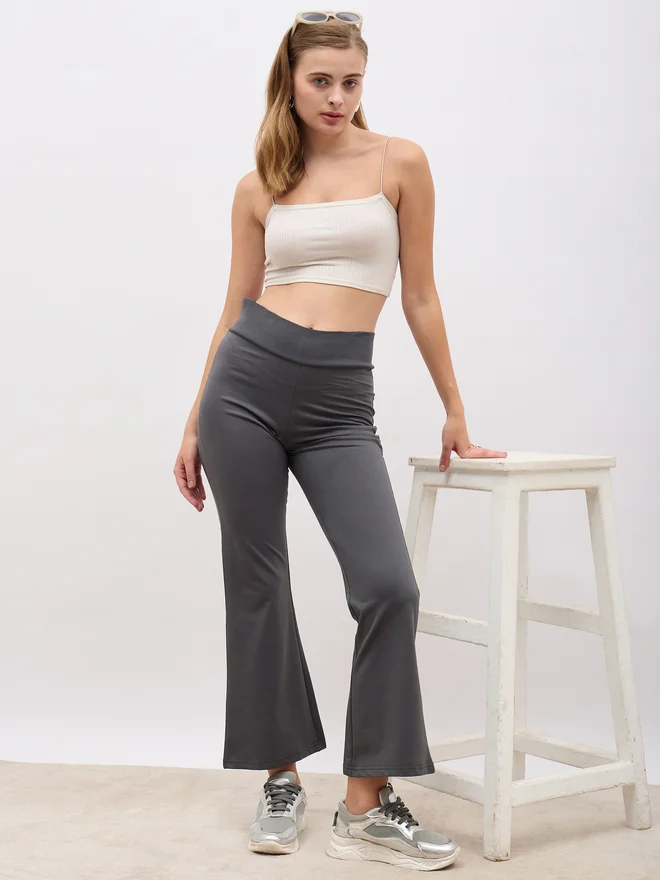 Styli Styli Elasticated Broad Waistband Flared Pants