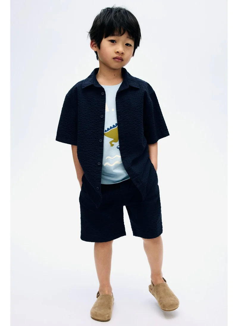 اتش اند ام Cotton seersucker shorts