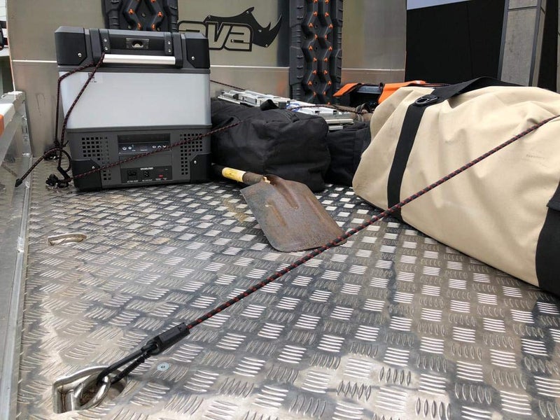 SPIDER حبال بونجي قابلة للتعديل من SPIDER مع خطاف وكارابينر، 48 بوصة غير مشدودة، 7-70 بوصة مشدودة - خطافات سريعة التعديل - أحزمة ربط ثقيلة لتحمل الظروف الخارجية، أسرة الشاحنات، النقل، الحمولة، القماش المشمع، (2 قطعة) - Image 4