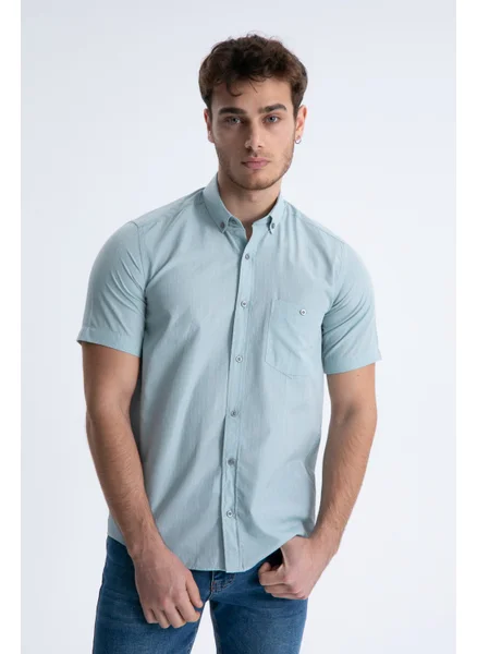 Varetta Men's Water Green Short Sleeved Pocket Check Collar Buttoned Cotton Shirt