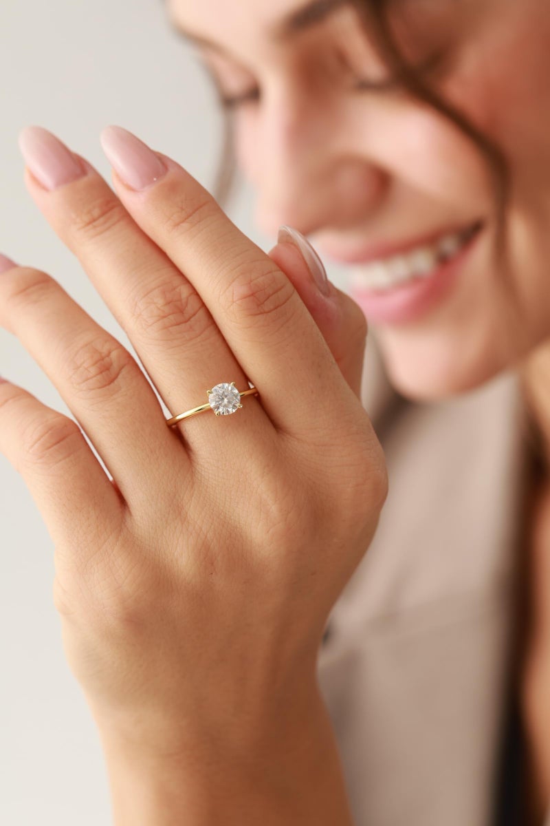 ASHINE Gold Moissanite Engagement Rings for Women 1CT Solitaire Moissanite Wedding Bands for women Promise Ring Travel Rings 925 Sterling Silver with 14K Gold Plated (Gold-6) - Image 2