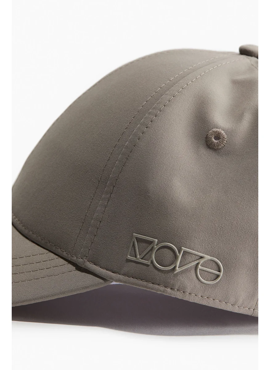 H&M Water-Repellent Sports Cap