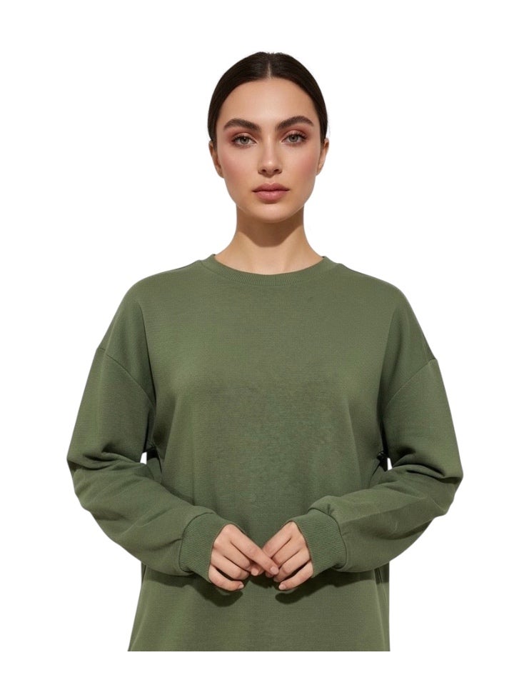 An olive-green plain sweatshirt with a round neckline and a normal fit. - Image 5