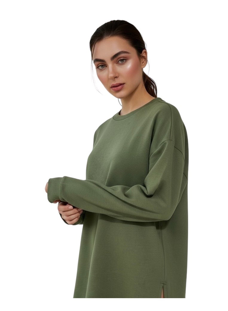 An olive-green plain sweatshirt with a round neckline and a normal fit. - Image 1