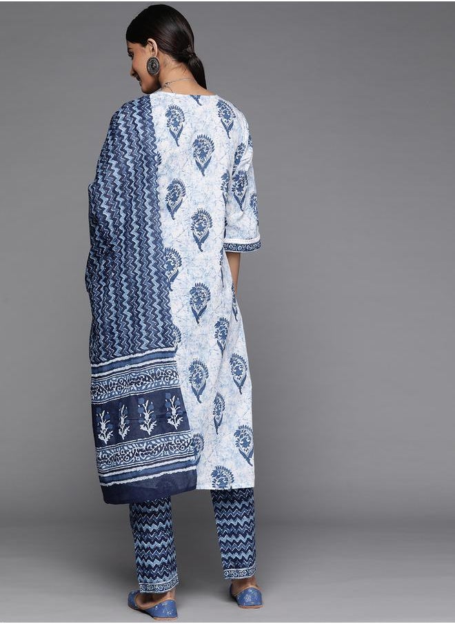 Libas All-Over Print Kurta and Trouser with Dupatta Set by Styli  - Image 4