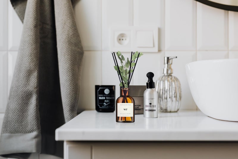 WEALD TRIBE Reed Diffuser Set for Bathroom Air Fresheners, Oil Diffuser Sticks with Flower | Eucalyptus & Mint Scent 4.0 fl oz Home Fragrance with Sticks Defusers | House Bedroom Office Shelf Decor - Image 5