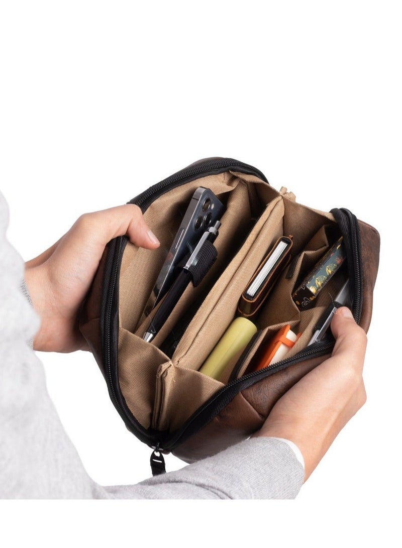 ايه ار سابلاي Ar Tech Pro من Arij Bags | شنطة يد جلد منظمة، 11 قسم للتنظيم العملي، مبطنة من الداخل لحماية الهاتف والأغراض، تصميم عملي للاستخدام اليومي والتنقل (بني) - Image 2