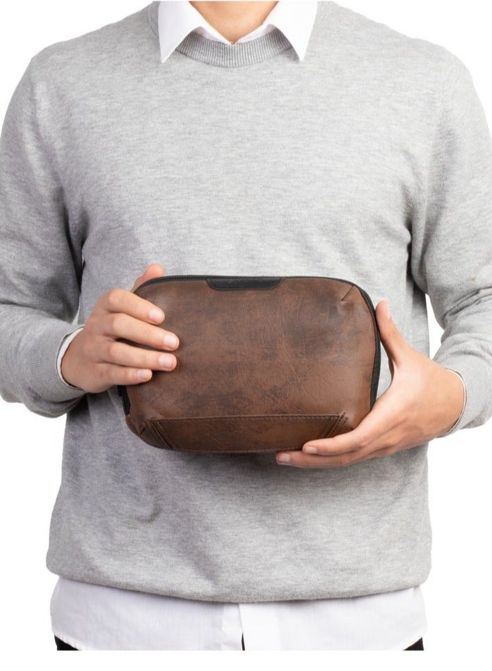 ايه ار سابلاي Ar Tech Pro من Arij Bags | شنطة يد جلد منظمة، 11 قسم للتنظيم العملي، مبطنة من الداخل لحماية الهاتف والأغراض، تصميم عملي للاستخدام اليومي والتنقل (بني) - Image 5
