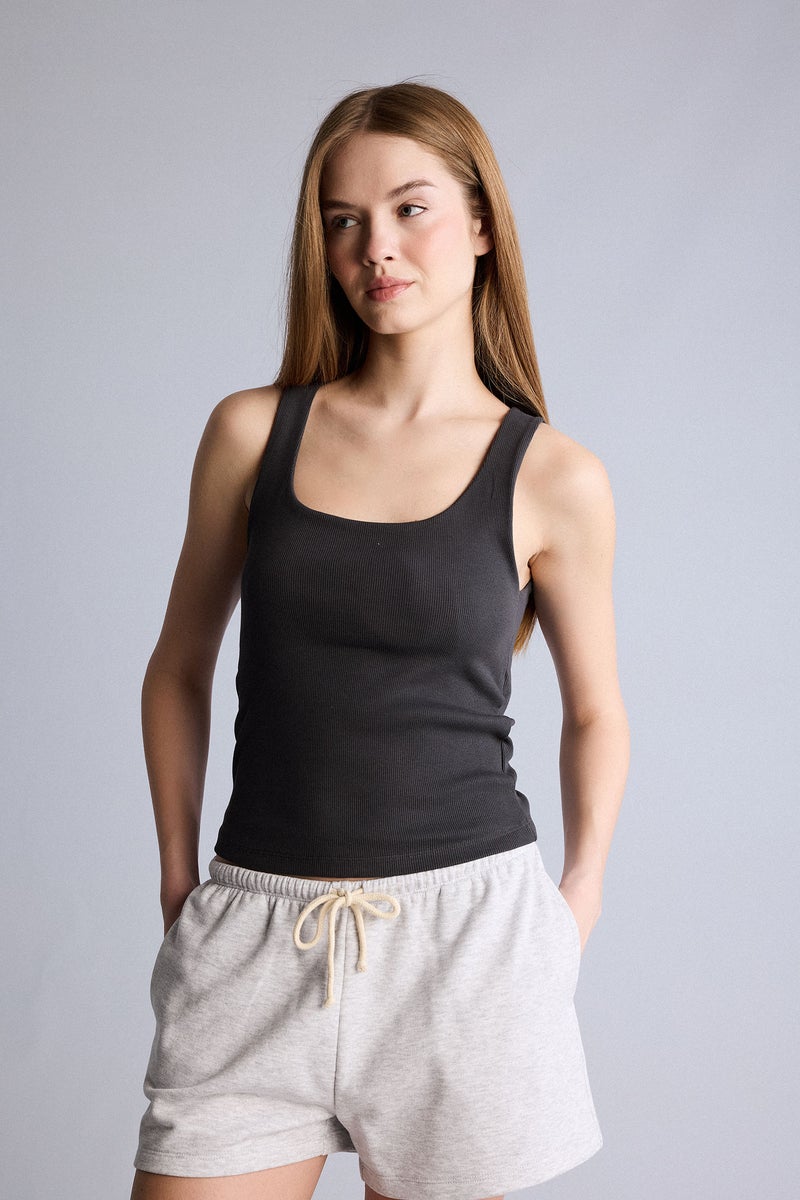 ديفاكتو فانيلة بيزك سادة - Image 3