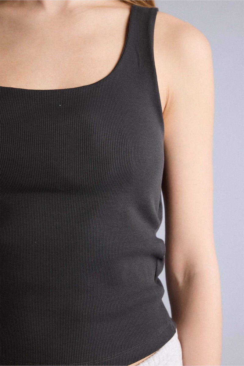 ديفاكتو فانيلة بيزك سادة - Image 4