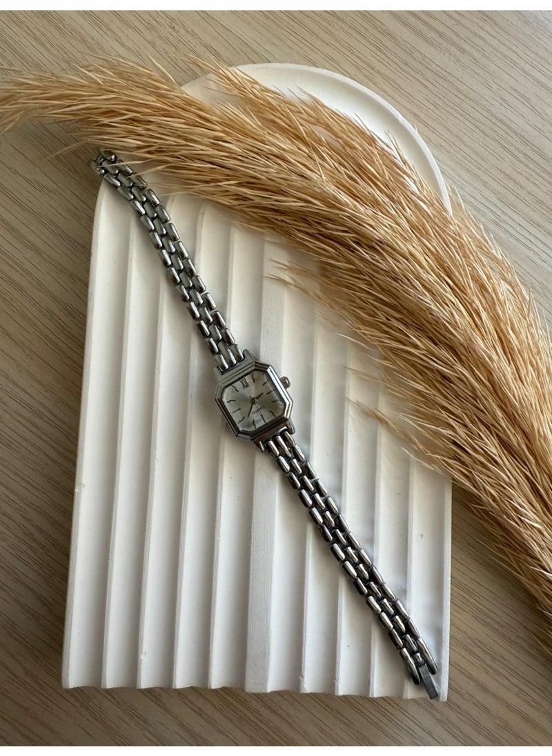 QUARTZ Retro Minimal Wicker Strap Vintage Women's Wristwatch Beaded Model Tiny  - Image 2