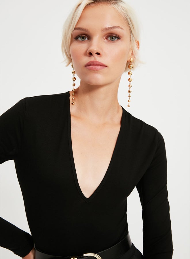trendyol Black Deep V-Neck Snap Knit Bodysuit  - Image 2