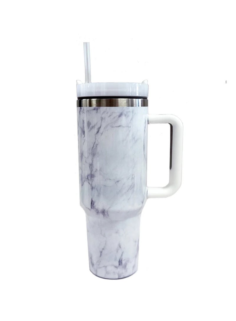 ستانلي كوب معزول من الستانلس ستيل 40 اونصة مع غطاء وماصة زيت او قهوة او شاي المثلج والسموذي وغيرها من زجاجات المياه المعزولة من تيم (ابيض رخامي) - Image 1