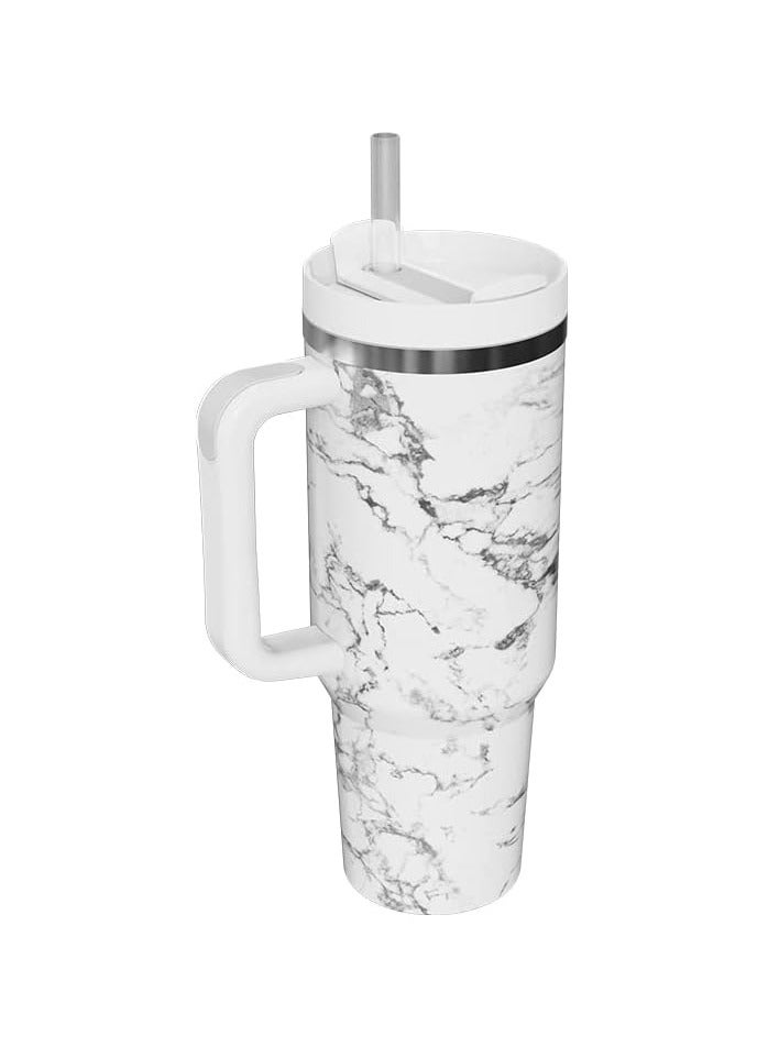 ستانلي كوب معزول من الستانلس ستيل 40 اونصة مع غطاء وماصة زيت او قهوة او شاي المثلج والسموذي وغيرها من زجاجات المياه المعزولة من تيم (ابيض رخامي) - Image 2