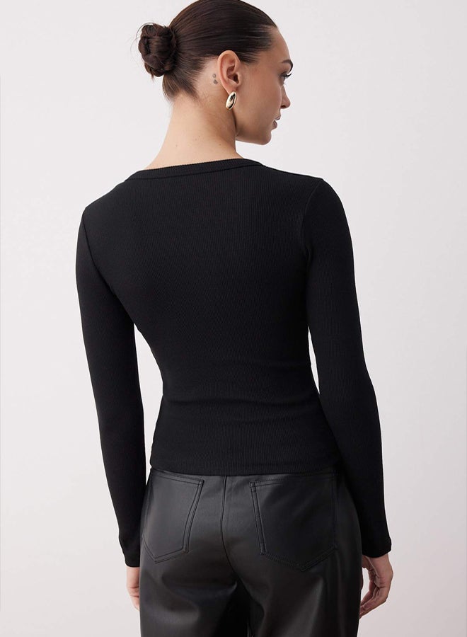 Trendyol Damen Bodycon Bluse – Figurbetont, Crewneck, Aus Webstoff, Schlichtes Design