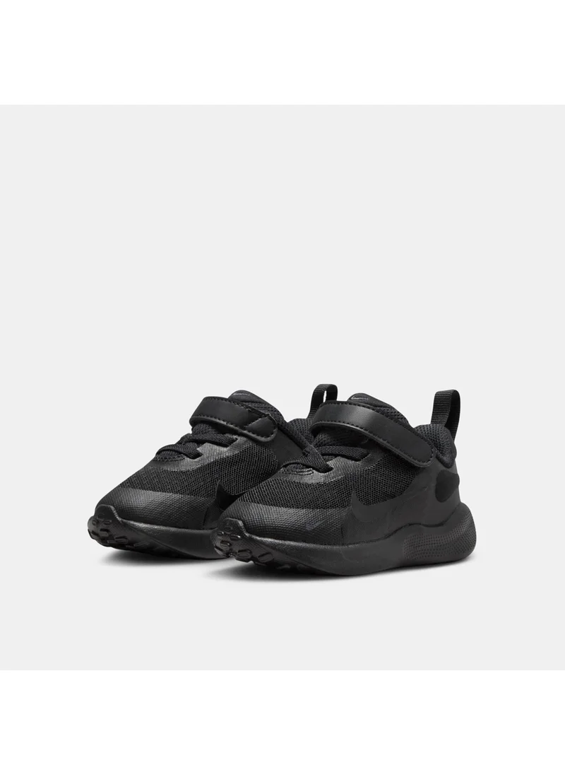 نايكي Kids' Revolution 7 Shoes
