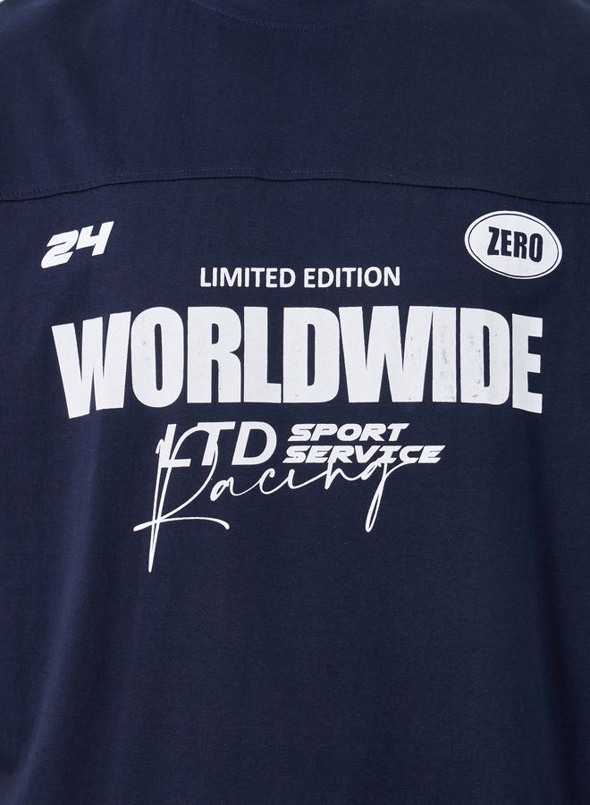 ستايلي تيشيرت بقصة فضفاضة وطبعة شعار ستايلي - Image 3