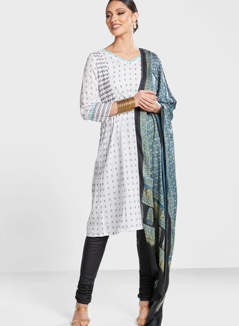 globaldesi V-Neck Printed Kurti