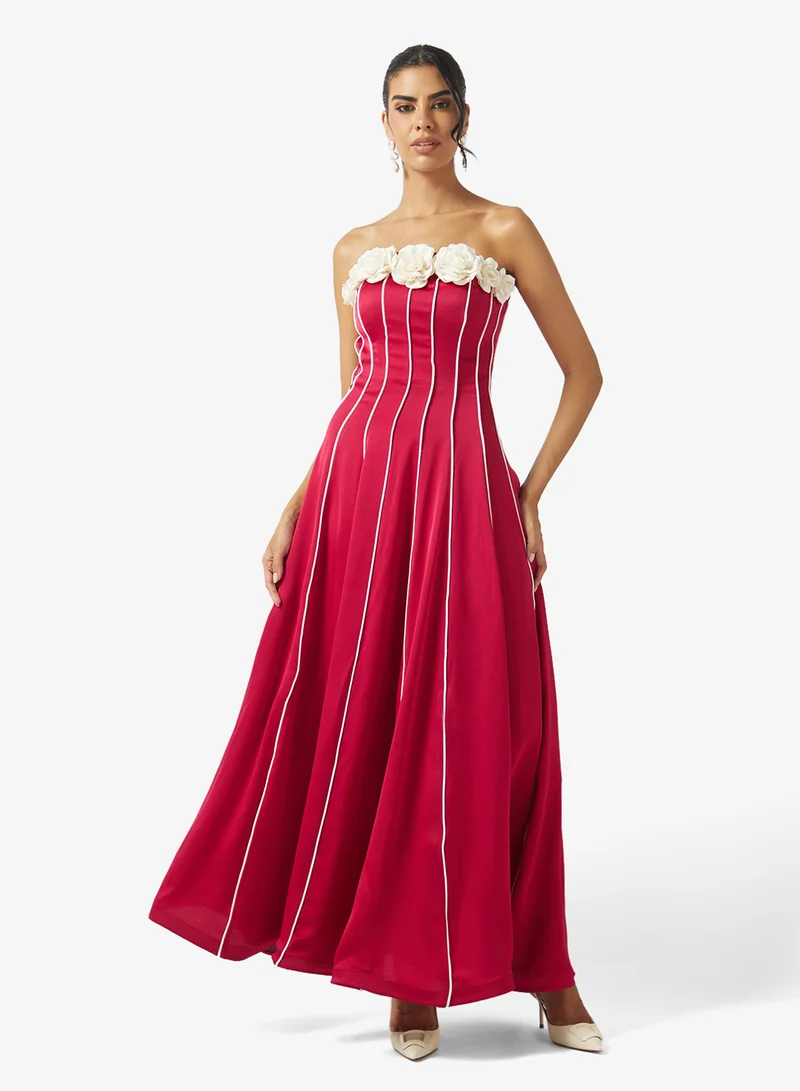 STRAPLESS FLOWER DETAIL A LINE DRESS