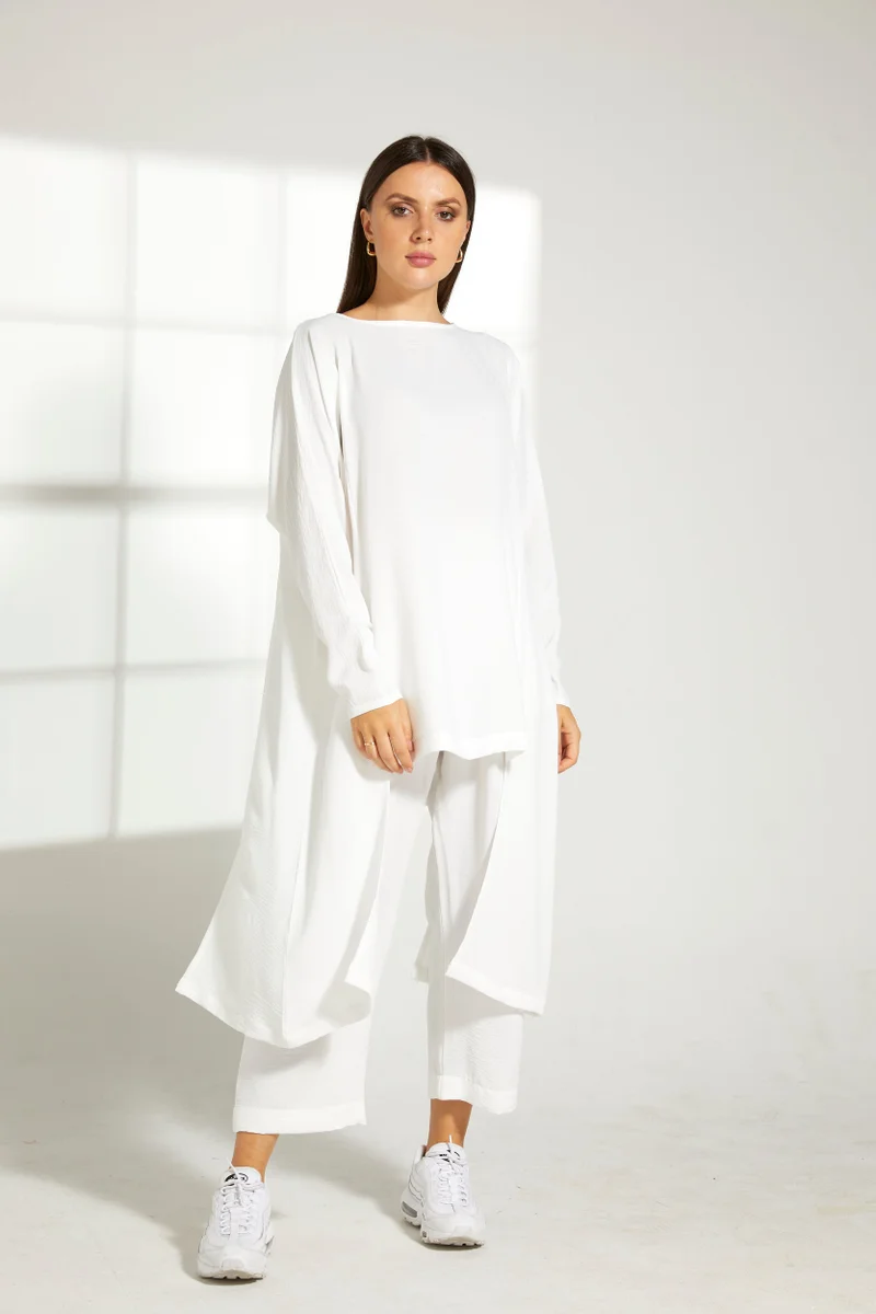 Moistreet Asymmetric Boat Neck Top & Pants Set