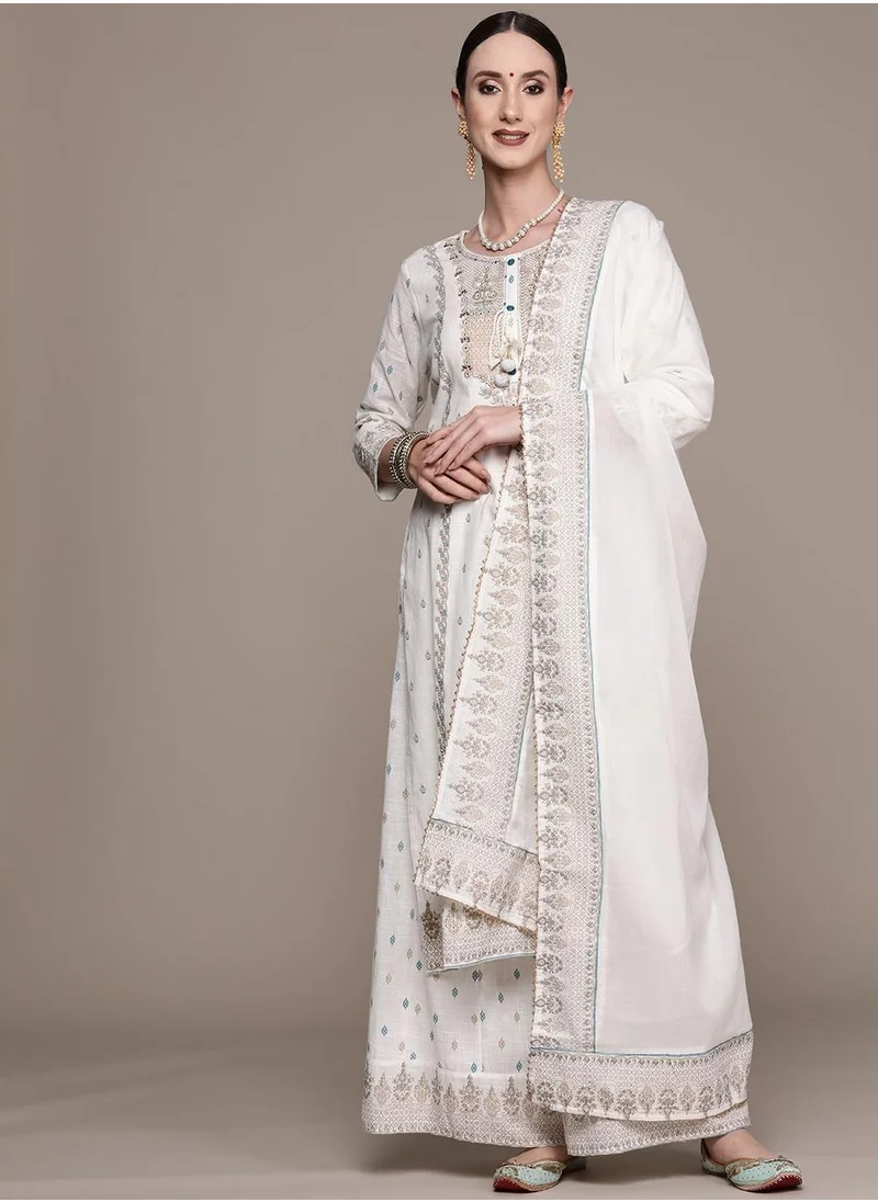 ISHIN Regular Fit Embroidered Pattern Round Neck Neck Three-Quarter Sleeve Off White Colour Knitted Cotton Kurta Set for Women with Mid-Rise Closure - Unmatched Grace and Comfort