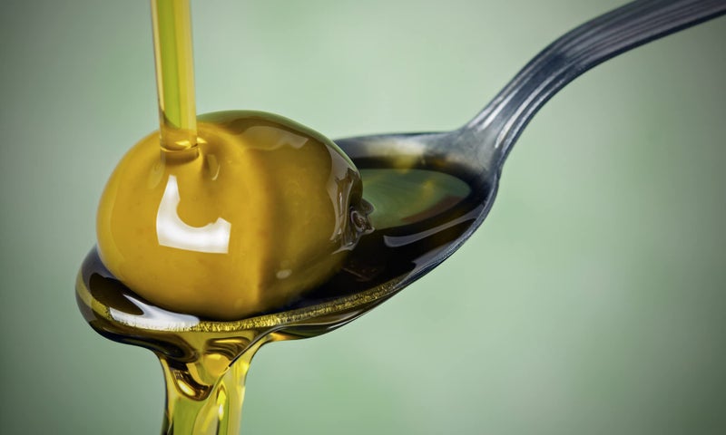 Oleaf Extra Virgin Olive Oil | Imported Pure olive oil from Greece | 100% Natural and Healthy | Cold pressed olive oil for cooking and other uses (500 ML) - Image 3