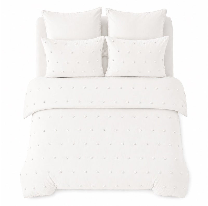 HOMETOPIA Luxury King Size 6-Piece Comforter Set 264×229 cm – Embossed Fabric, Ultra Soft & Breathable Fabric, Comfortable, All-Season Use, Premium Quality, Ideal for AC Rooms & Home Use in Saudi Arabia. - Image 2