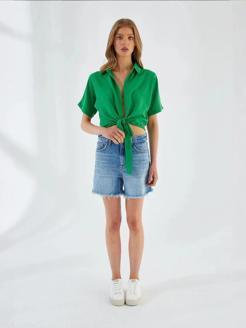 MixRay Mixray V-Neck Tie Closure Slim Fit Crop Shirt
