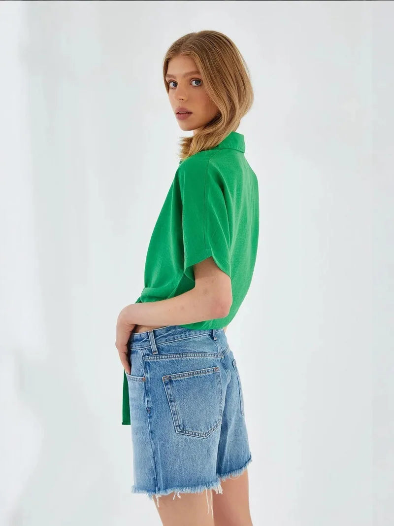 MixRay Mixray V-Neck Tie Closure Slim Fit Crop Shirt