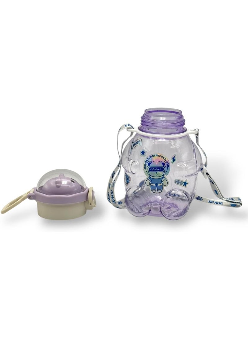 كيوشوب زجاجة ماء للأطفال من كيوشوب 750 مل – شكل دب ظريف + مصاصة آمنة، مثالية للأنشطة والمدرسة و شريط للحمل - Image 3