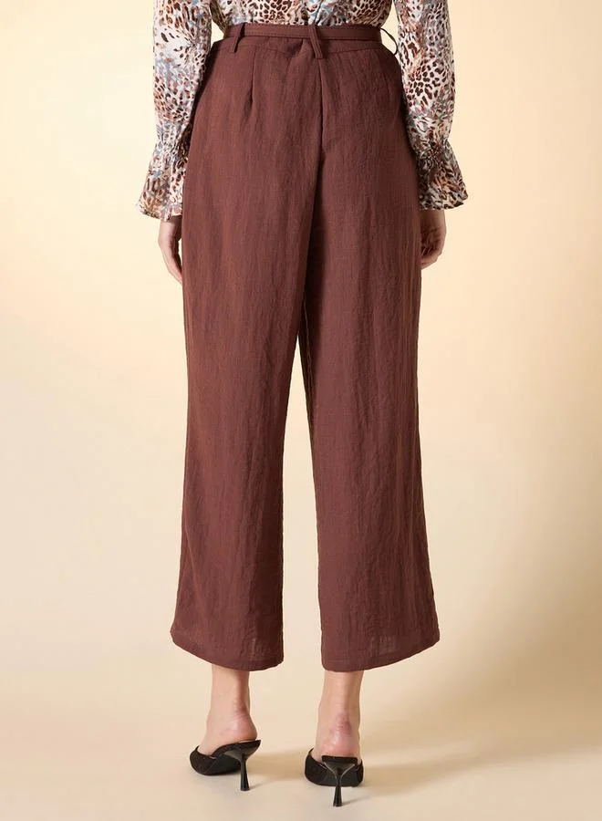 ايكونيك بنطلون قصير بحزام وجيوب من آيكونيك