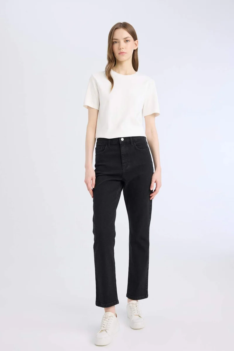 ديفاكتو Mary Vintage Straight Fit High Waist Straight Leg Long Jeans