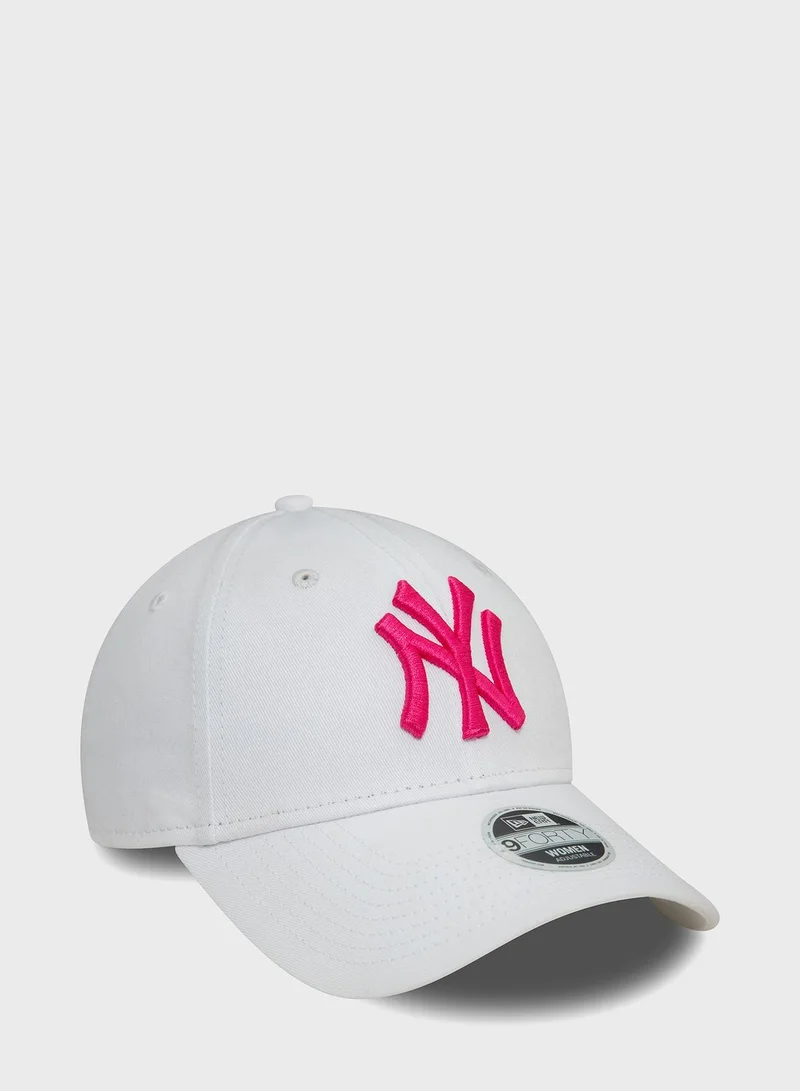 NEW ERA 9Forty New York Yankees Essential League Cap