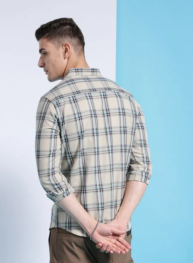 The Indian Garage Co Men Slim Fit Checkered Full Sleeves Cutaway Collar Casual Shirt