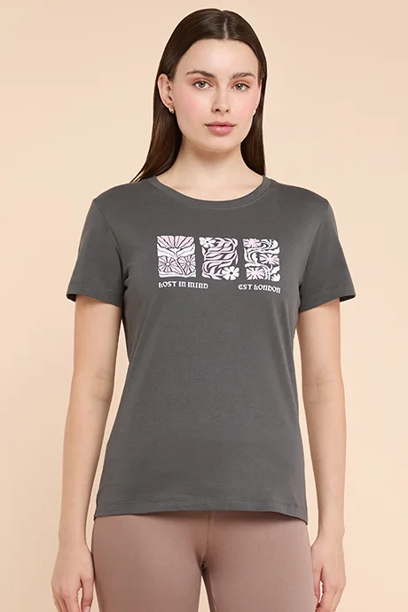 أر أند بي Printed T-Shirt with Crew Neck and Short Sleeves