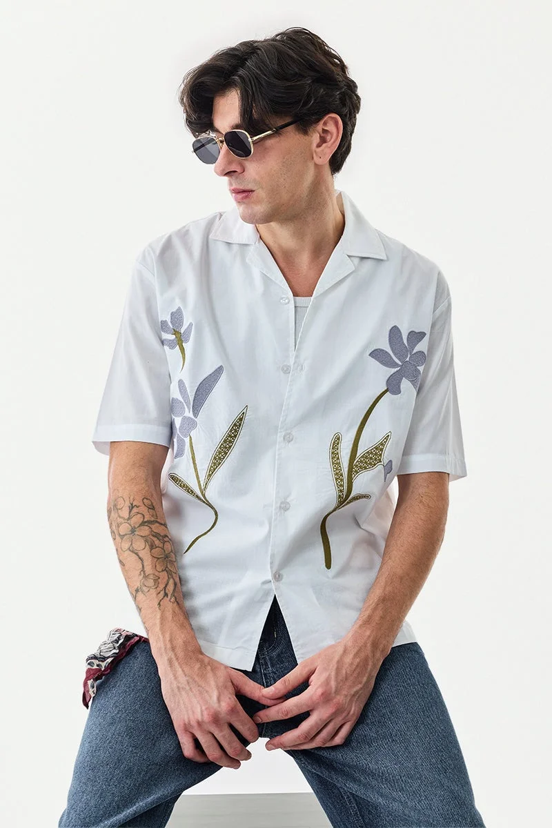 سنيتش White Floral Half Sleeve Boxy Shirt