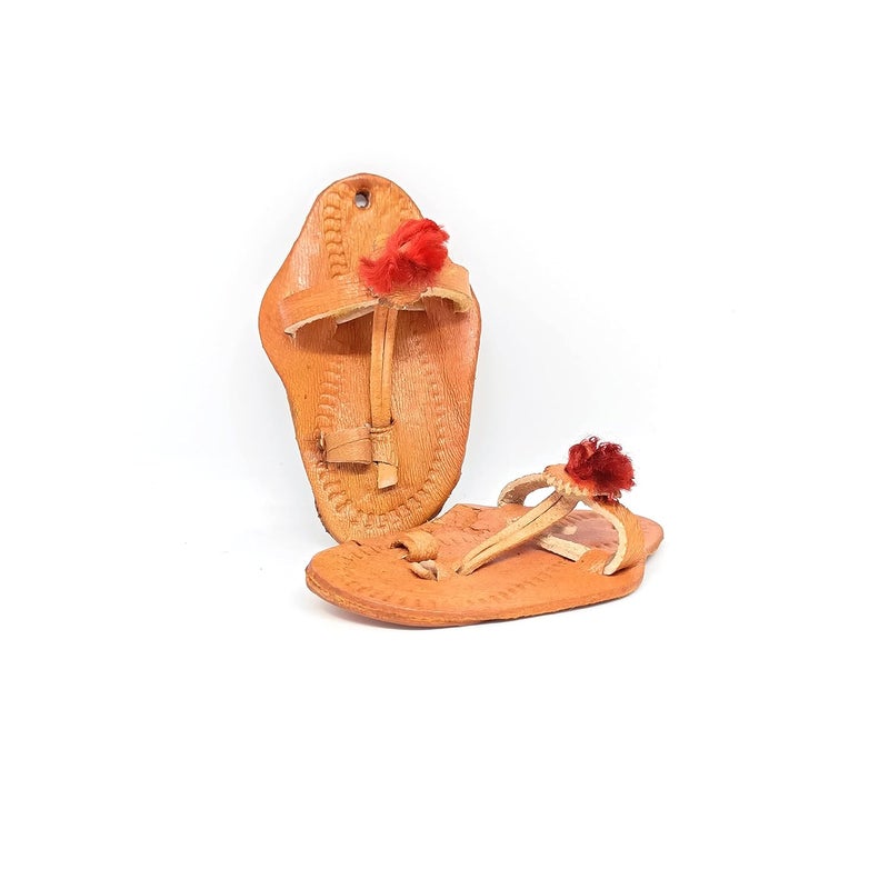 Qwick Click Leather Small Sandal (Kolhapuri Chappal) Wall & Door Hanging Nazar Battu - Evil Eye Protector - Nazar Suraksha Kawach for Home, Office & Shop Set of 2 (W4xH8 Inch) - Image 3
