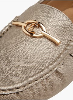 Le Confort Women Textured Slip-On Loafers with Metal Accent  - Image 4