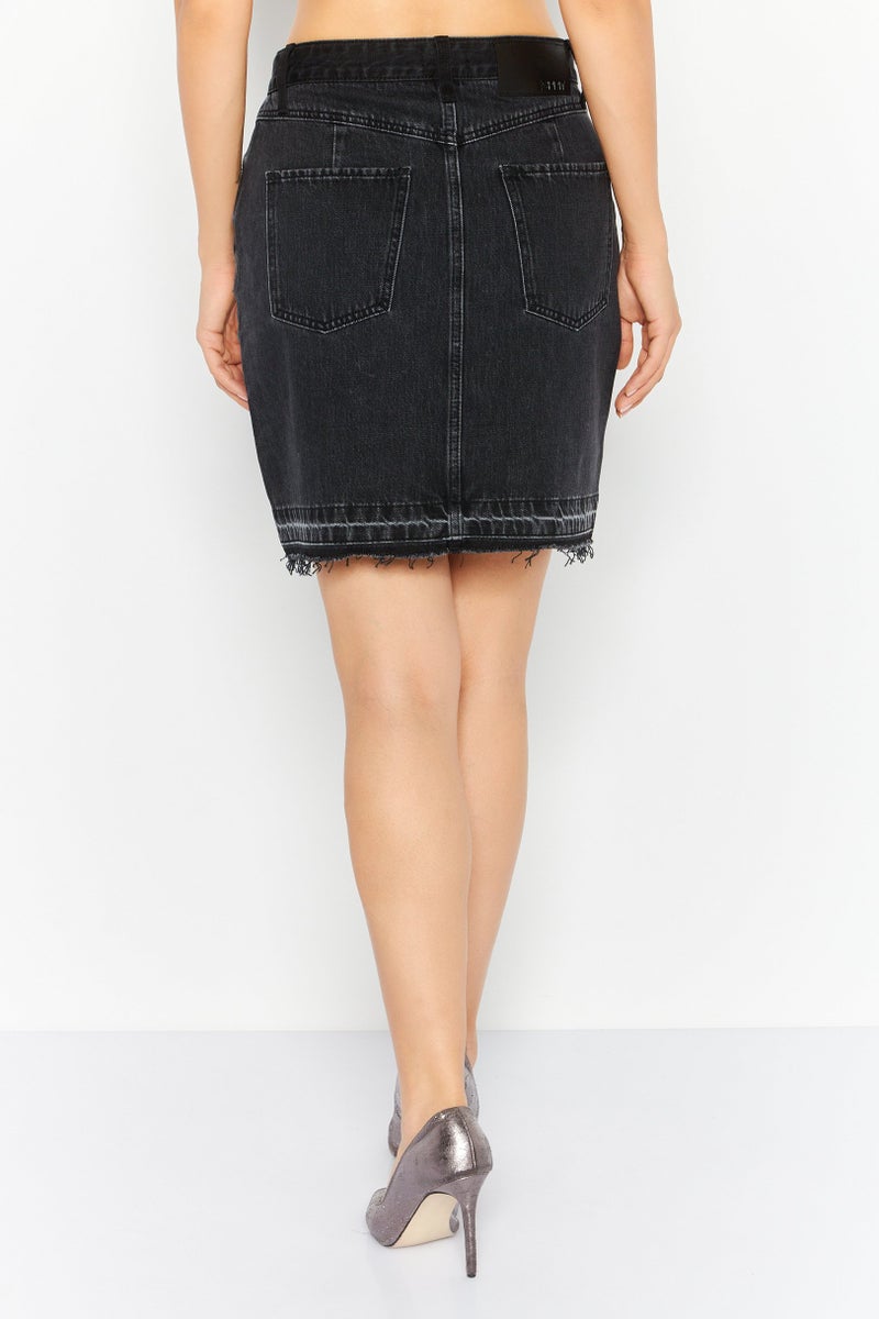 ESPRIT تنورة جينز قصيرة بسيطة للنساء، سوداء - Image 4