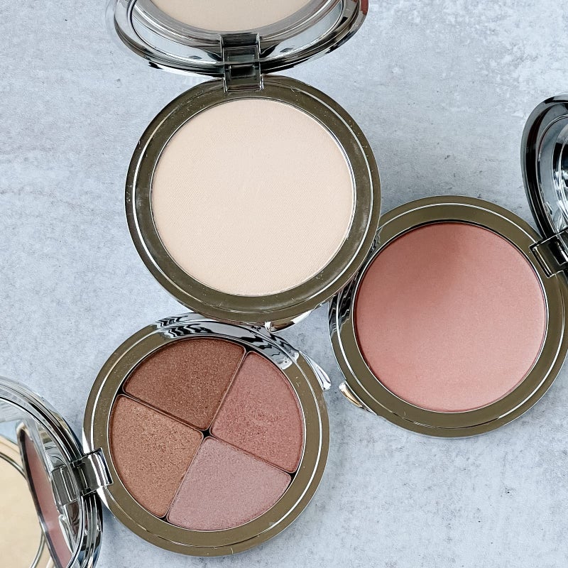 La Bella Donna Compressed Mineral Foundation - Face Powder Makeup Natural Looking Glowing Skin Wrinkle Defying Mattifying Finish Contour Makeup Long Lasting Full Coverage Sun Kissed Tan (Honey) - Image 5