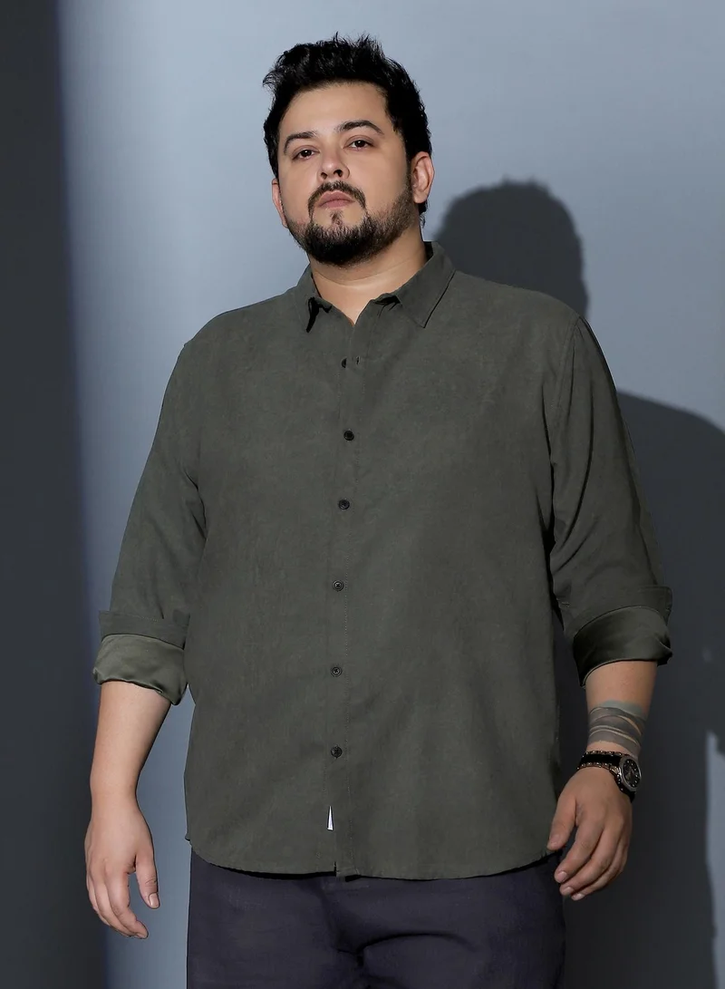 Instafab Plus Instafab Plus Men Mono-Fluid Imprint Shirt | Spread Collar , Long Cuffed Sleeves | Button Closure , Curved Hem | Abstract Print Plain Material | Woven Fabric For Casual & Office Wear | Seaweed Green