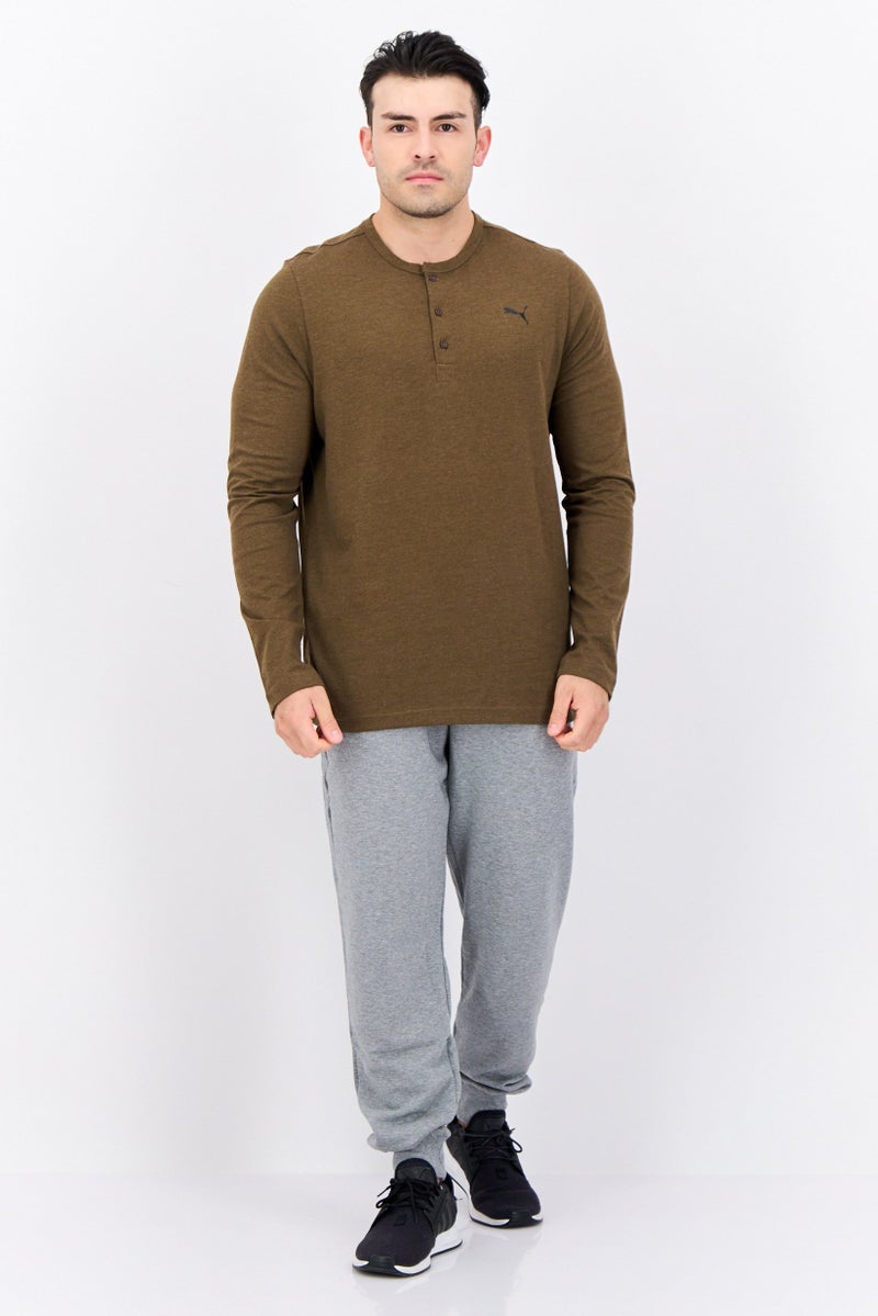 PUMA تي شيرت رجالي ضيق بأكمام طويلة بشعار العلامة التجارية، زيتوني داكن - Image 4