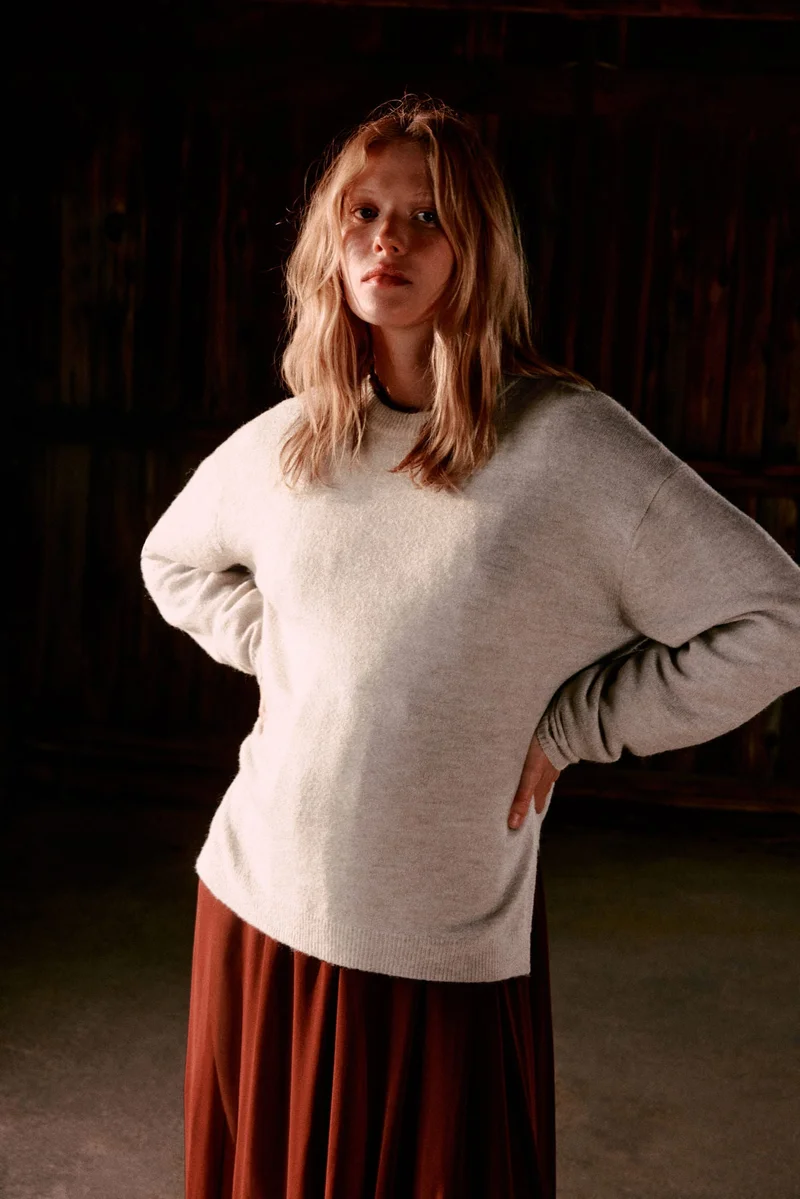 H&M MAMA Slit-hem jumper