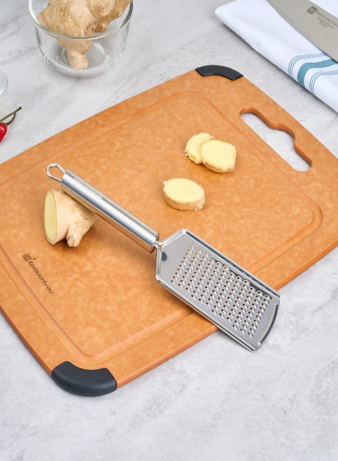 ريستورنت وير مبشرة جبن ناعمة من الفولاذ المقاوم للصدأ من ريستورانت وير - مبشرة ليمون ألمانية قياسية بمقبض مريح وشفرات حادة، آمنة للغسل في غسالة الأطباق - مبشرة مطبخ يدوية لجبنة البارميزان والثوم والزنجبيل - Image 4