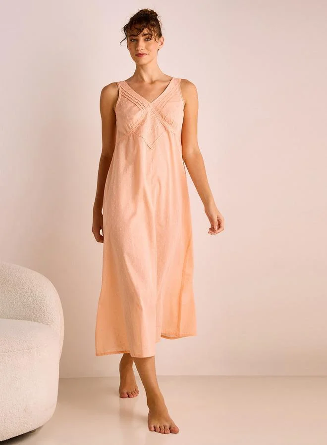 Splash FAV Dobby Embroidered V-neck Sleeveless Night Dress