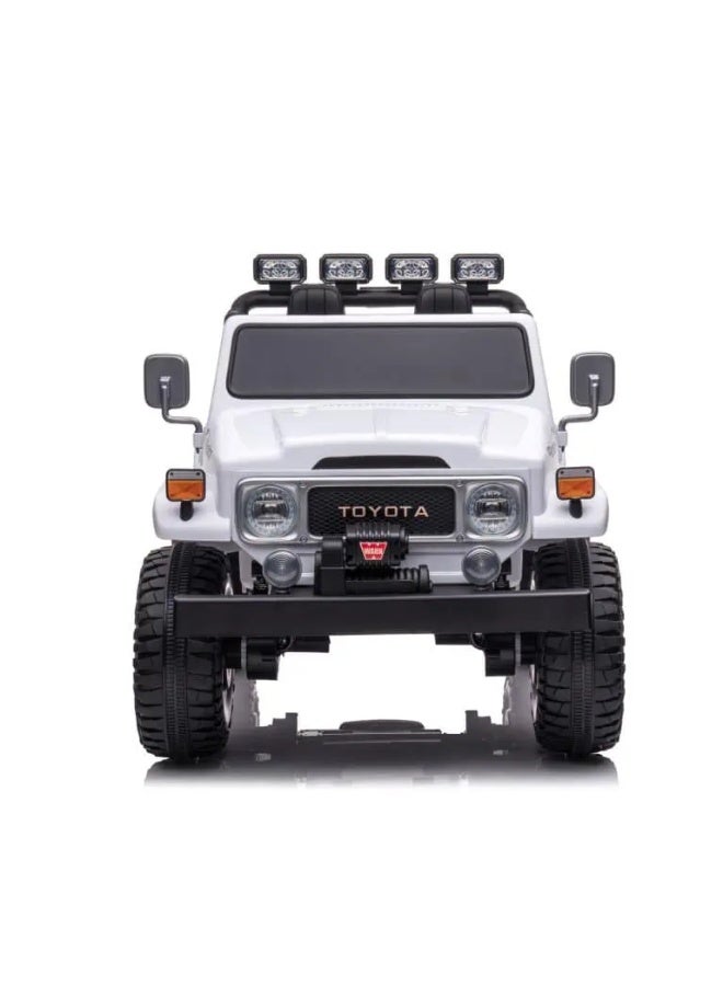 TOYOTA تويوتا لاند كروزر سيارة كهربائية تعمل بالبطارية 24 فولت بيضاء S316 - Image 2