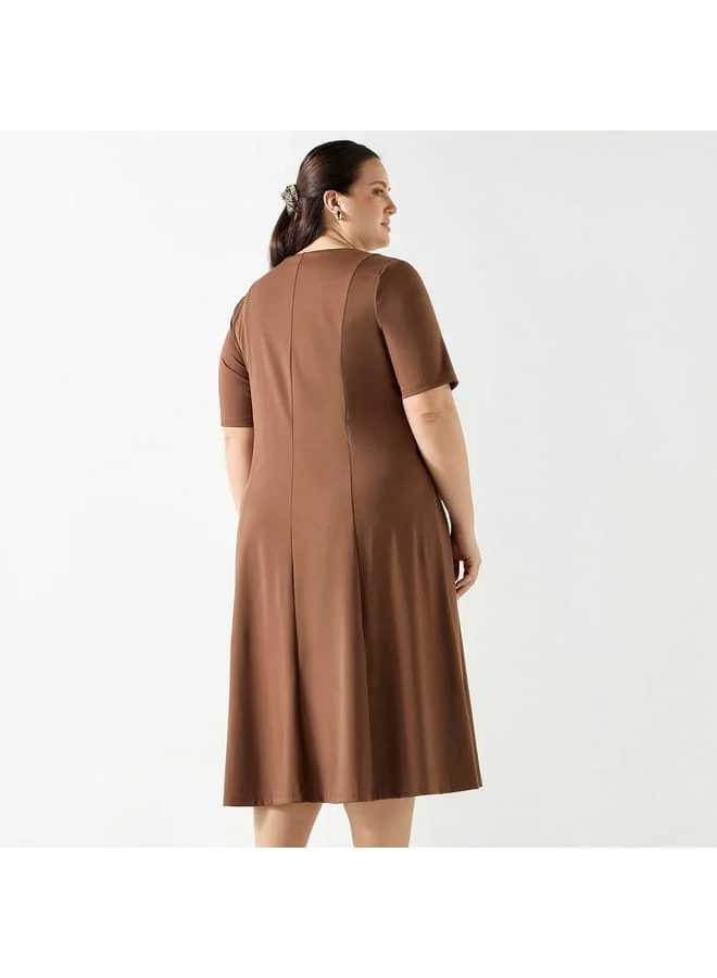 Ulla Popken Plus Size Ulla Popken Solid Midi Dress with Short Sleeves and Zip Closure