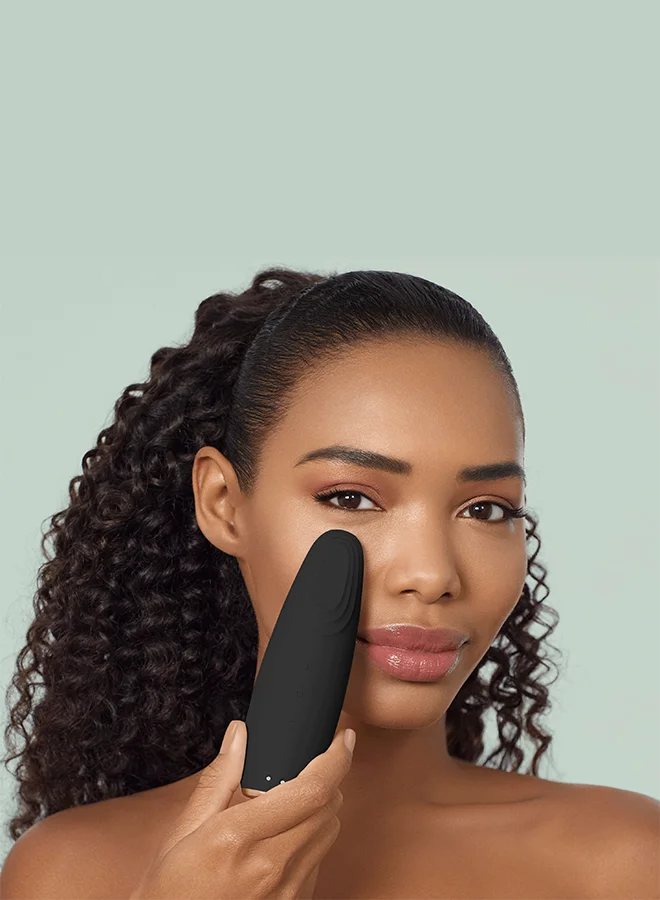 GESKE Smart App Guided Warm & Cool Eye Energizer | 6 In 1 | Eye Massager | Anti Dark Circles Massager | Eliminate Bags And Sagging Eyelids | Electric Eye Massage